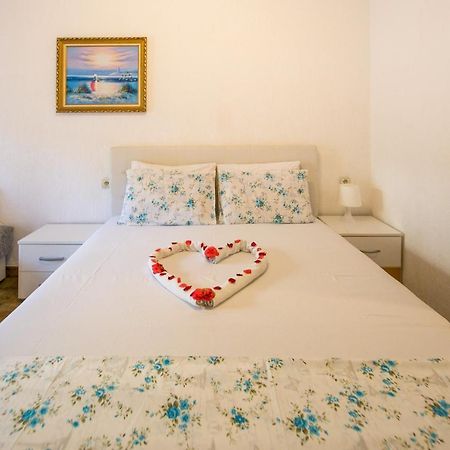 Apartments Kovacevic Petrovac na moru Exterior foto