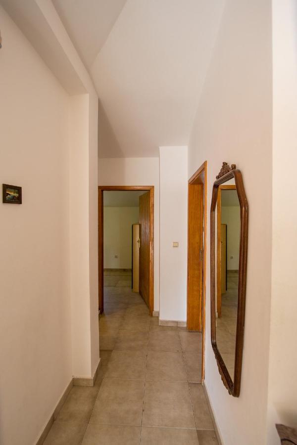 Apartments Kovacevic Petrovac na moru Exterior foto
