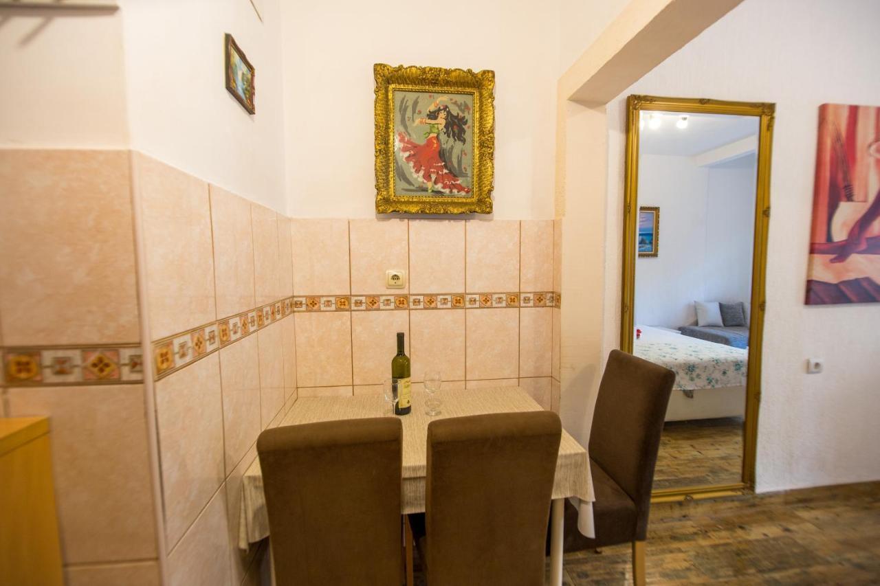 Apartments Kovacevic Petrovac na moru Exterior foto