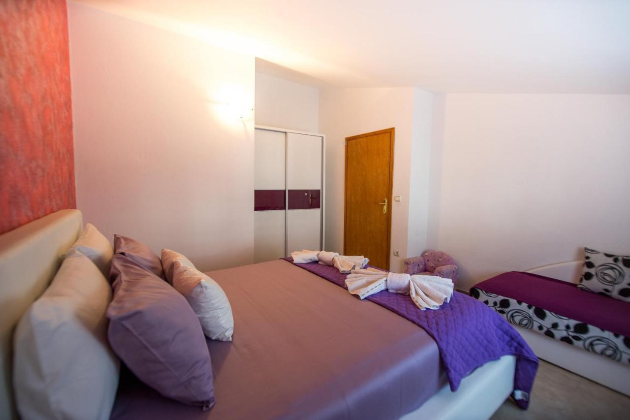Apartments Kovacevic Petrovac na moru Exterior foto